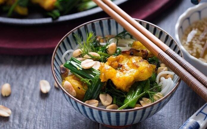 Vietnam sokak yemekleri