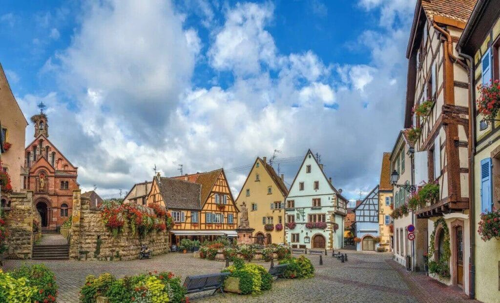 Fransa köy gezi rotası planlarken bölgeler