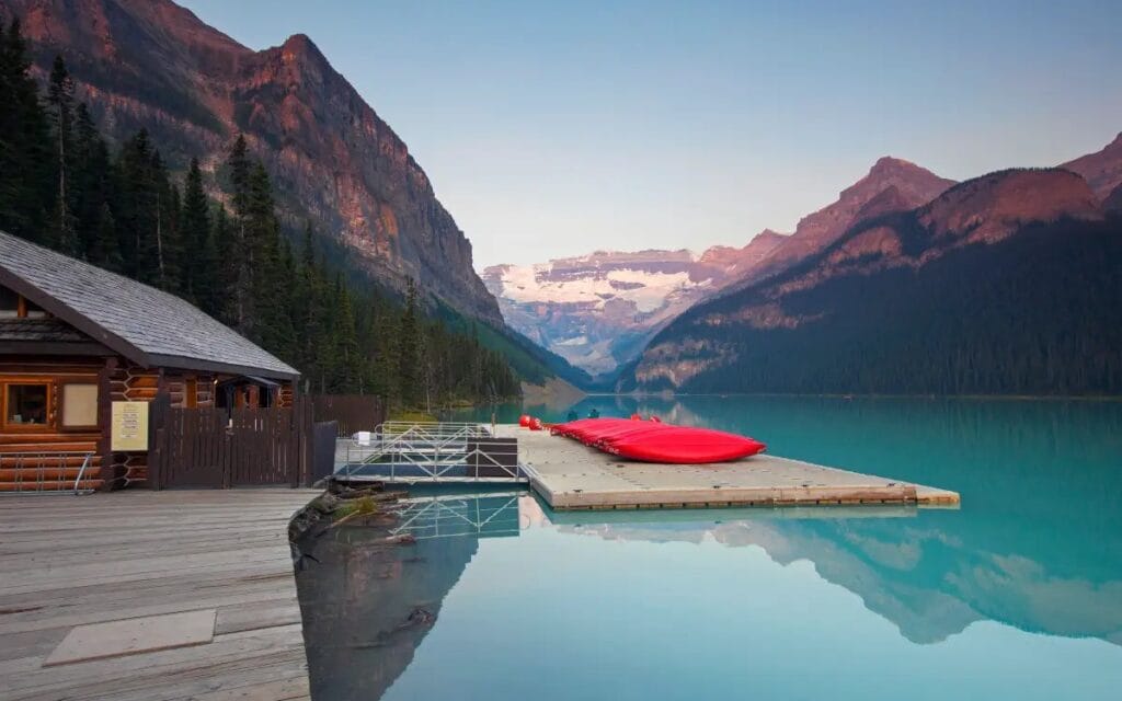 Canada travel spots for nature lovers