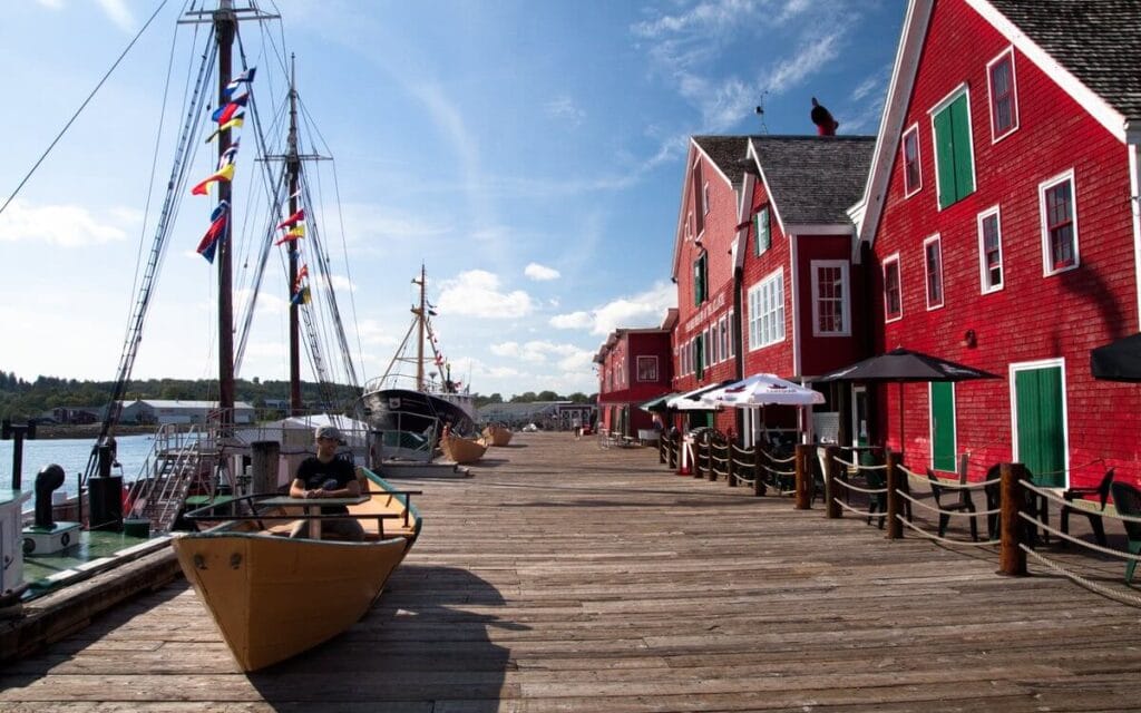 Canada travel spots transport stays